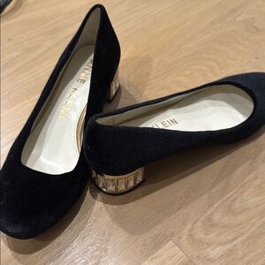 Anne Klein Black and Silver Heels with Elegant Design